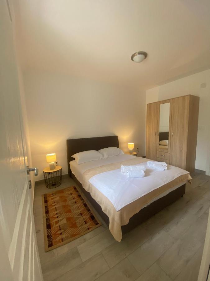 Apartmani Dragana แฮร์เซ็ก-โนวี ภายนอก รูปภาพ